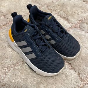 Adidas boy sneakers 9k